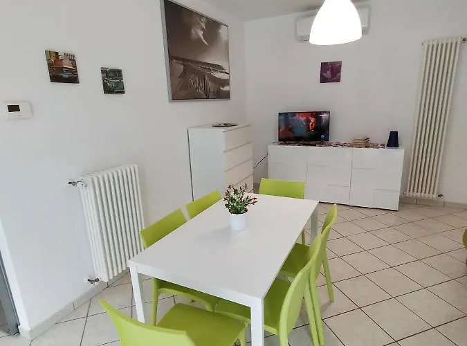 Erica Igea Marina Apartament *